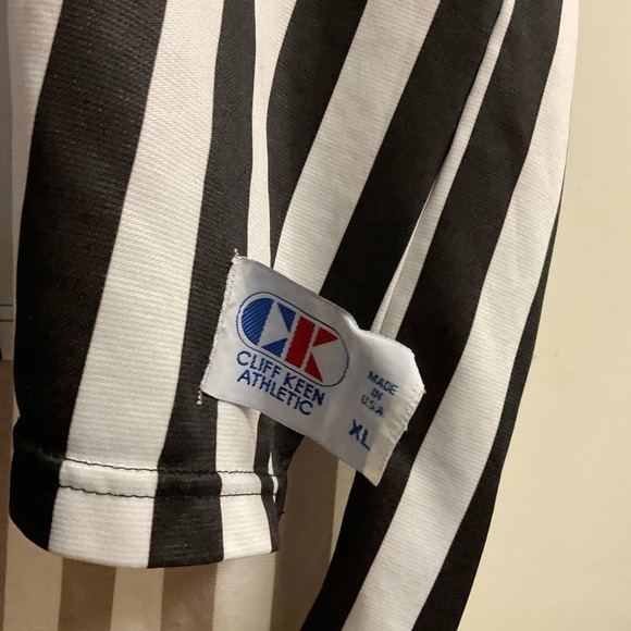 Cliff Keen Athletic Referee / AHSAA V-Neck Men's Extra Large - Picture 3 of 6